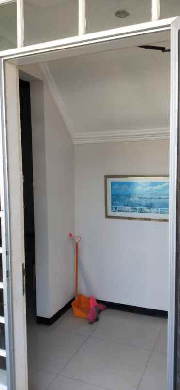 dijual rumah rumah rungkut asri