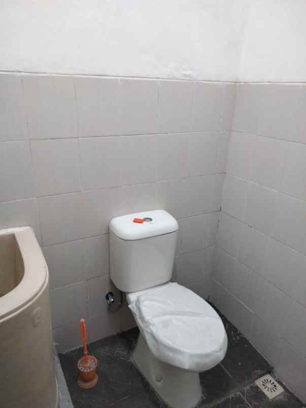 dijual rumah rungkut