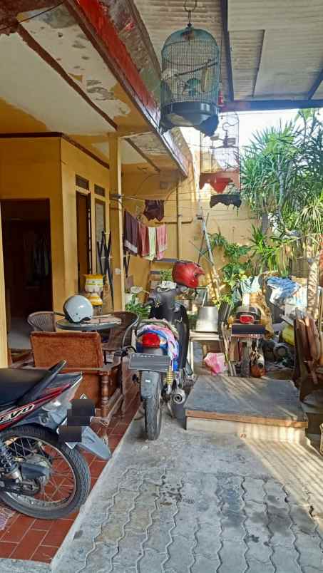 dijual rumah rungkut asri