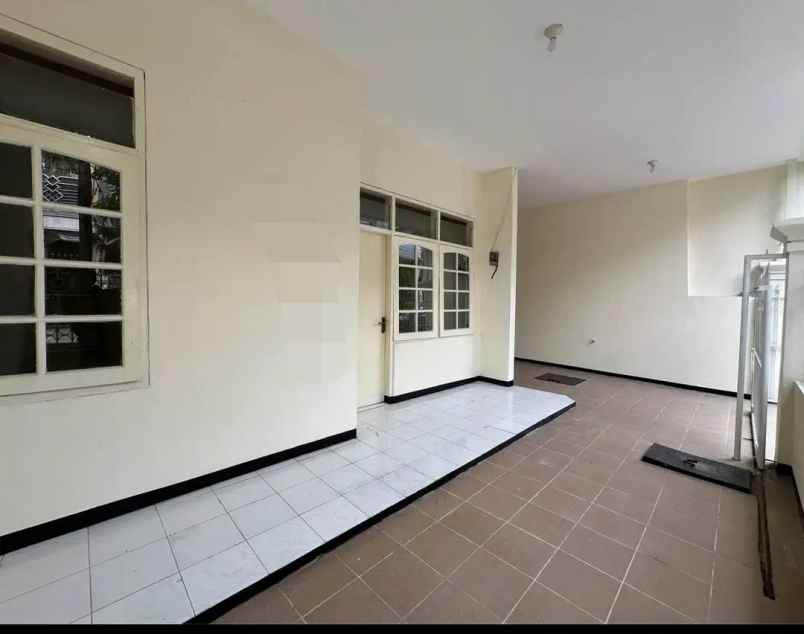 dijual rumah rungkut mapan