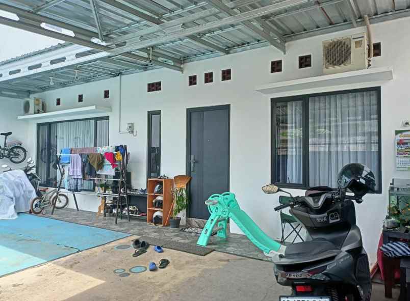 dijual rumah sambego