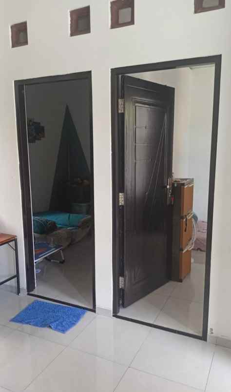 dijual rumah sambego