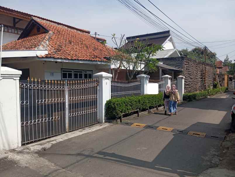 dijual rumah sangkuriang