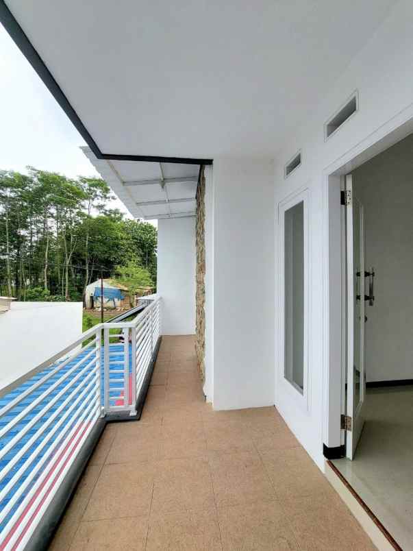 dijual rumah saptorenggo