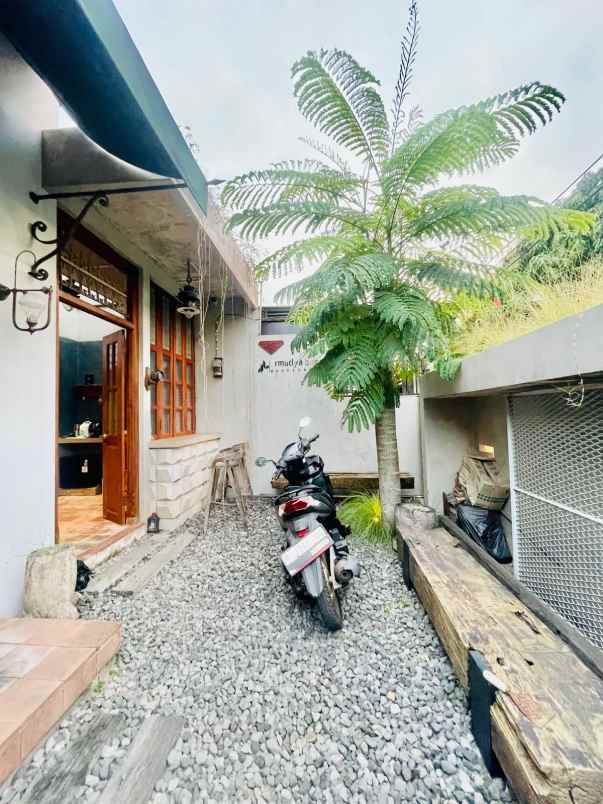 dijual rumah sawojajar
