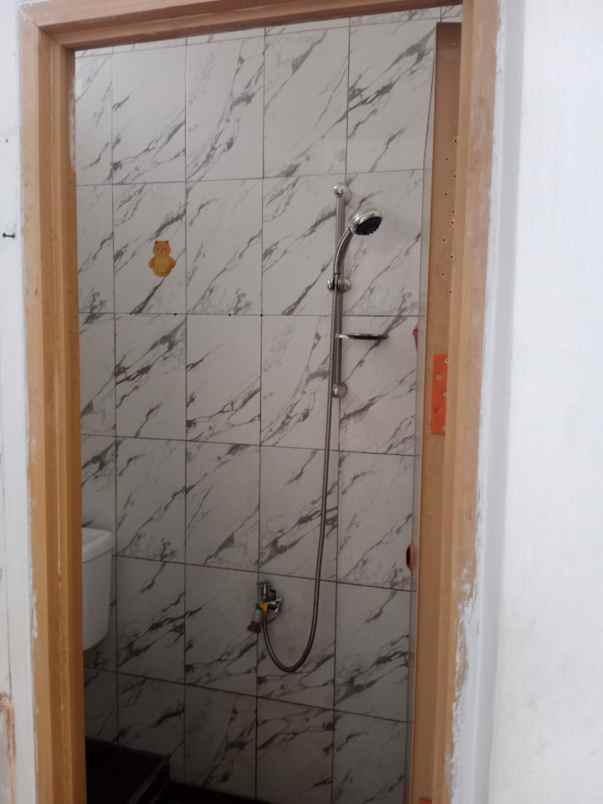 dijual rumah second di klender jakarta timur