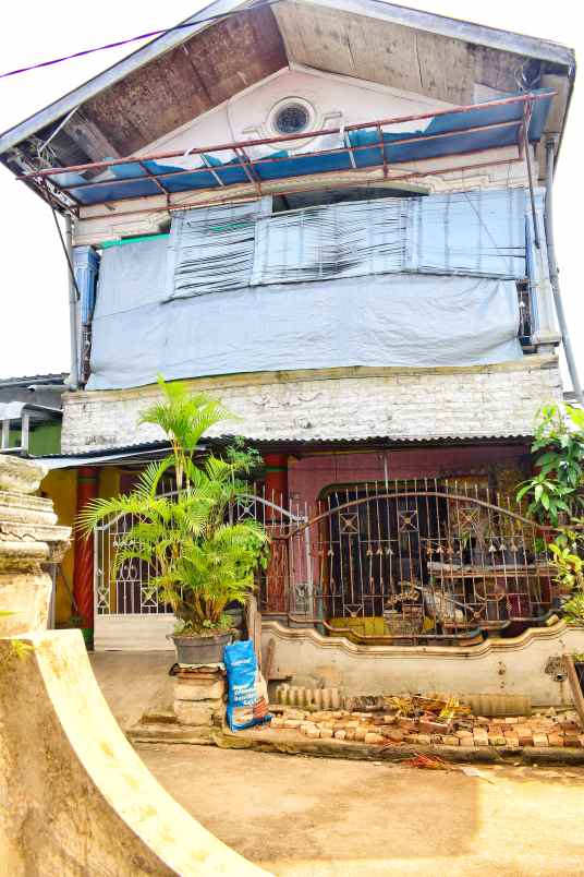 dijual rumah sederhana 2 lantai daerah medan belawan