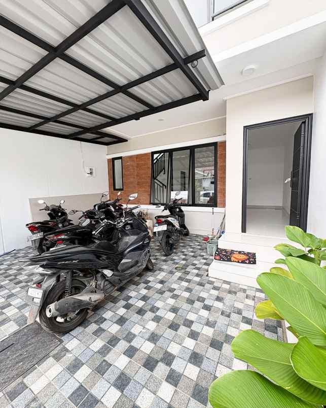 dijual rumah sektor 6 gading serpong