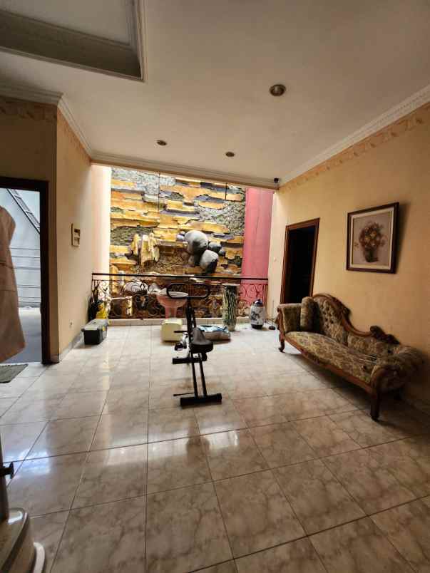 dijual rumah semper barat cilincing