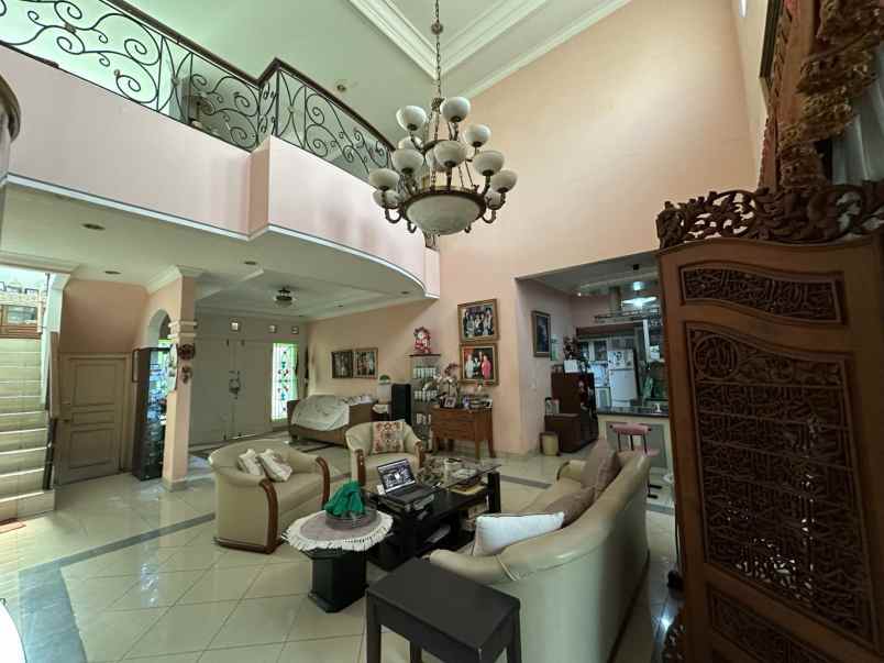 dijual rumah serpong tangerang selatan