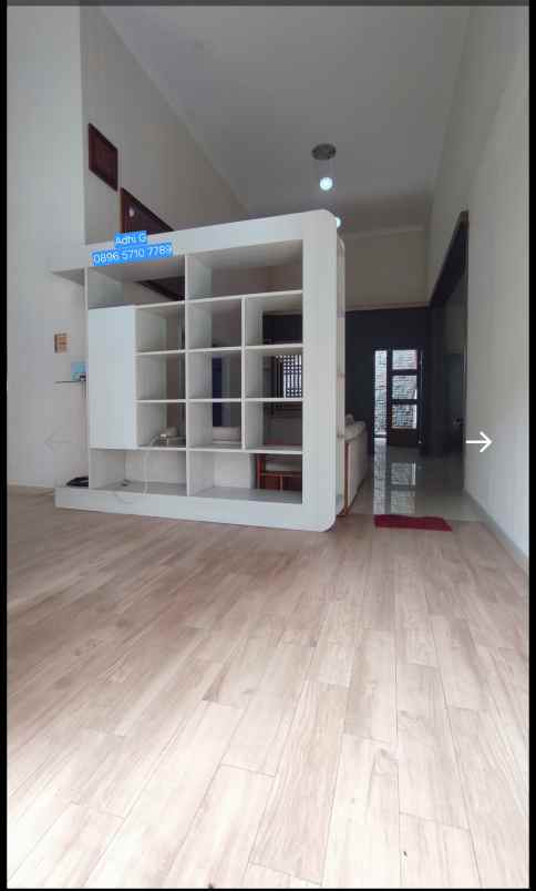 dijual rumah setraduta