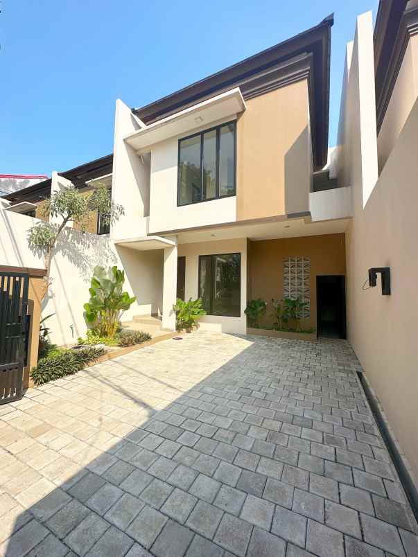 dijual rumah setu