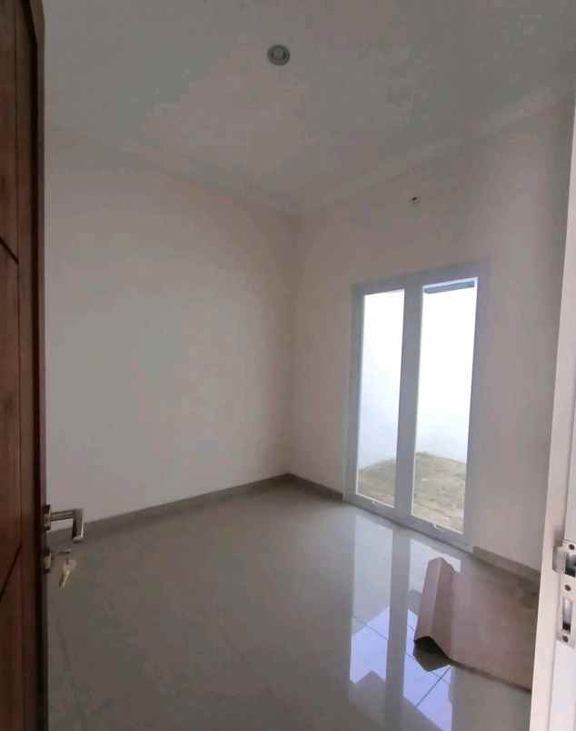 dijual rumah seyegan