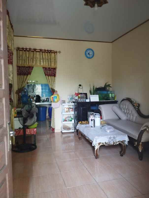 dijual rumah siap huni