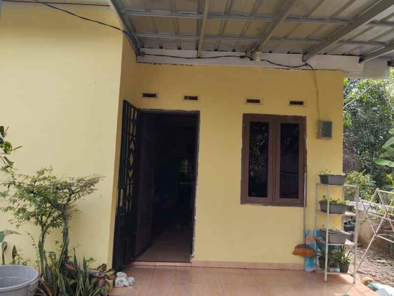 dijual rumah siap huni