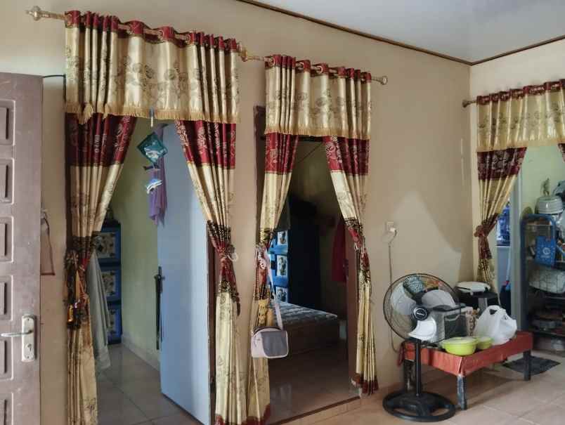 dijual rumah siap huni