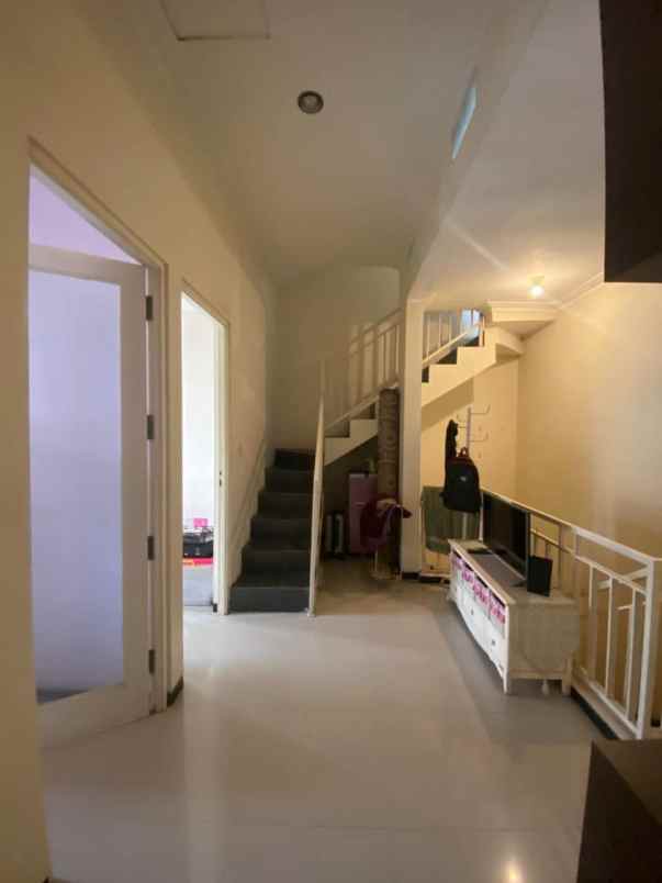 dijual rumah siap huni di mertojoyo malang