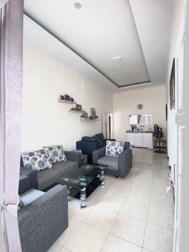 dijual rumah siap huni lokasi griyashanta suhat