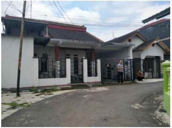 dijual rumah siap huni lokasi strategis di grut jabar