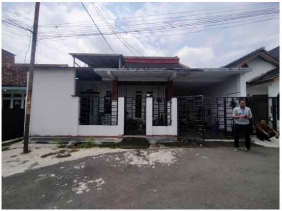 dijual rumah siap huni lokasi strategis di grut jabar