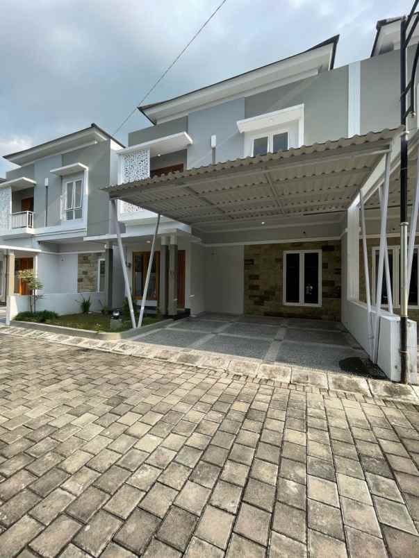 dijual rumah sidoarum godean sleman