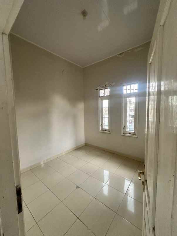 dijual rumah sinduadi kabupaten sleman