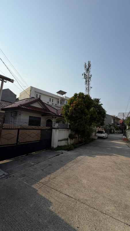 dijual rumah srengseng kembangan