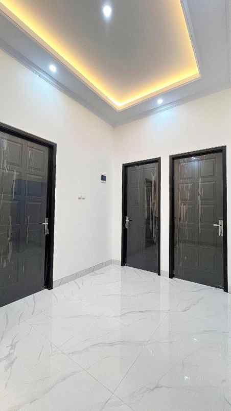 dijual rumah srengseng sawah jagakarsa