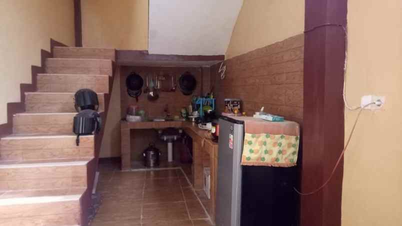 dijual rumah stasiun tugu