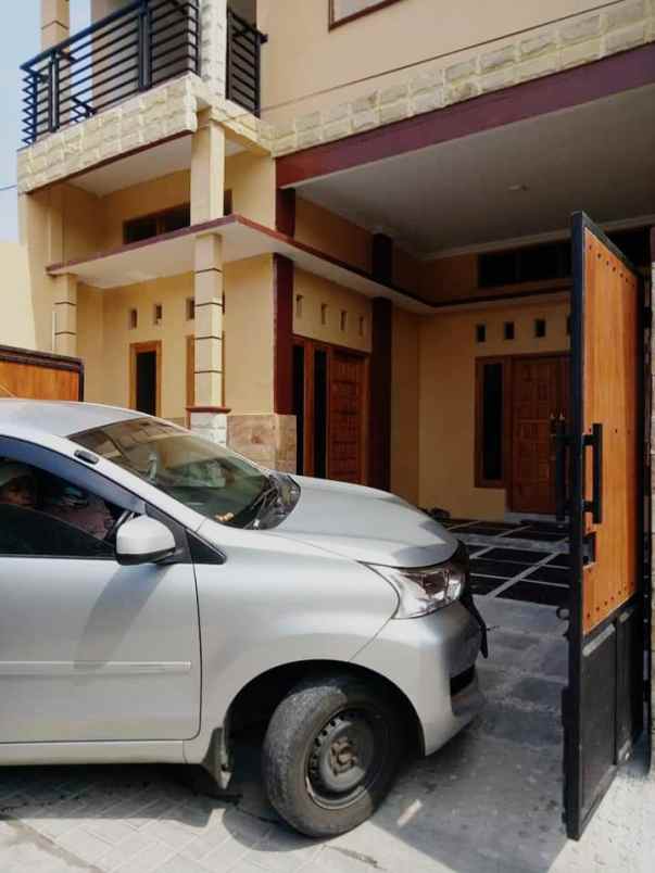 dijual rumah stasiun tugu