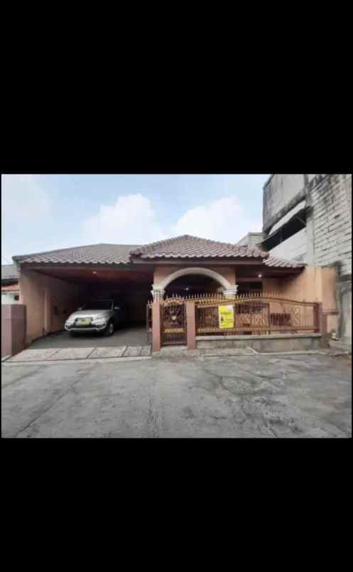 dijual rumah strategis di jatibening harga menarik
