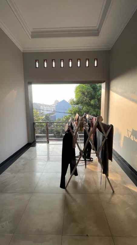dijual rumah sudimara timur ciledug