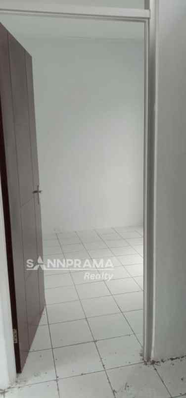 dijual rumah suka manah