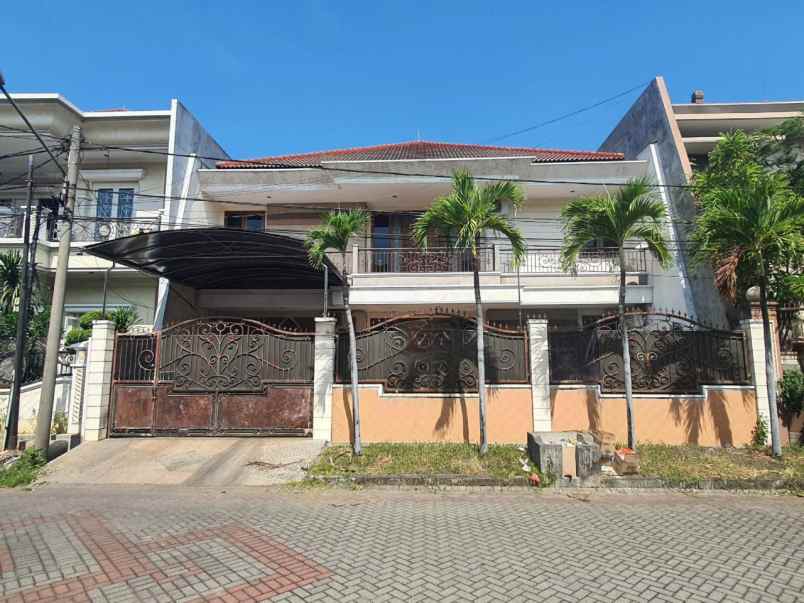 dijual rumah sukolilo