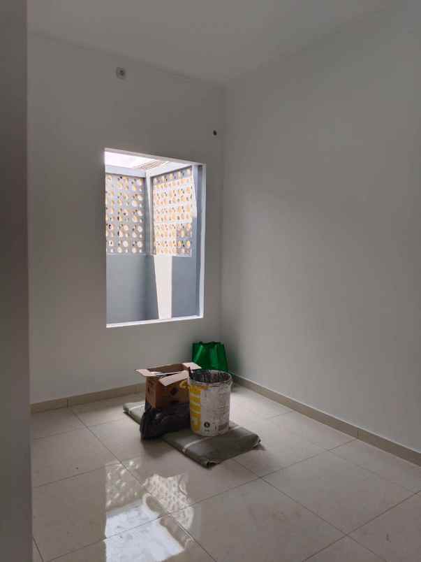 dijual rumah sumur batu babakan madang