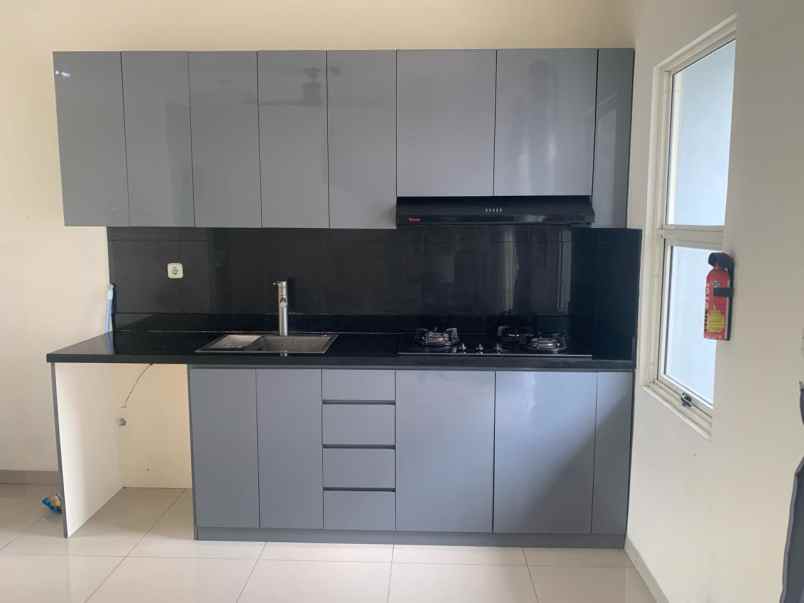 dijual rumah suvarna sutera cluster bahana