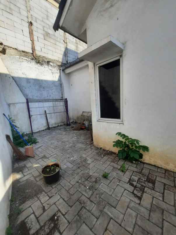 dijual rumah talaga bestari