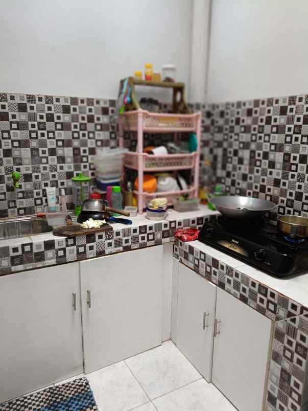 dijual rumah taman harapan baru