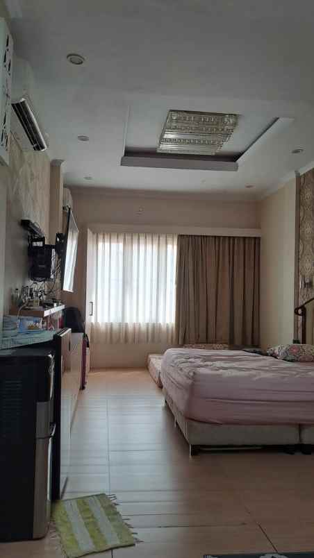 dijual rumah tamansari jakarta barat