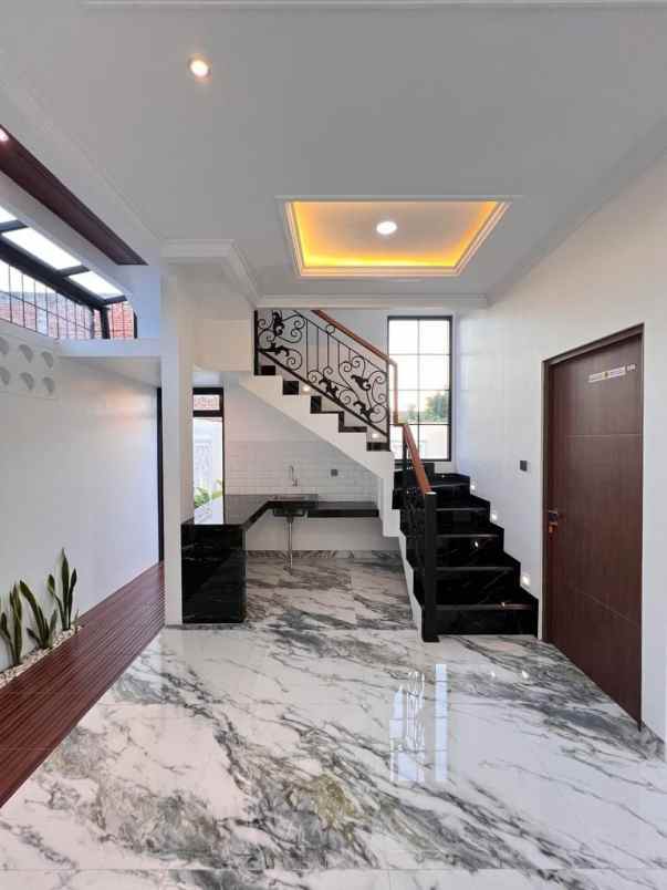 dijual rumah tanah baru