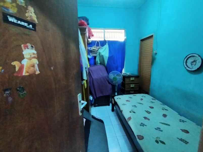 dijual rumah tanah luas di daerah kunciran