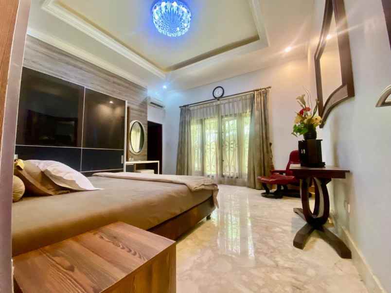 dijual rumah tanjung barat jagakarsa