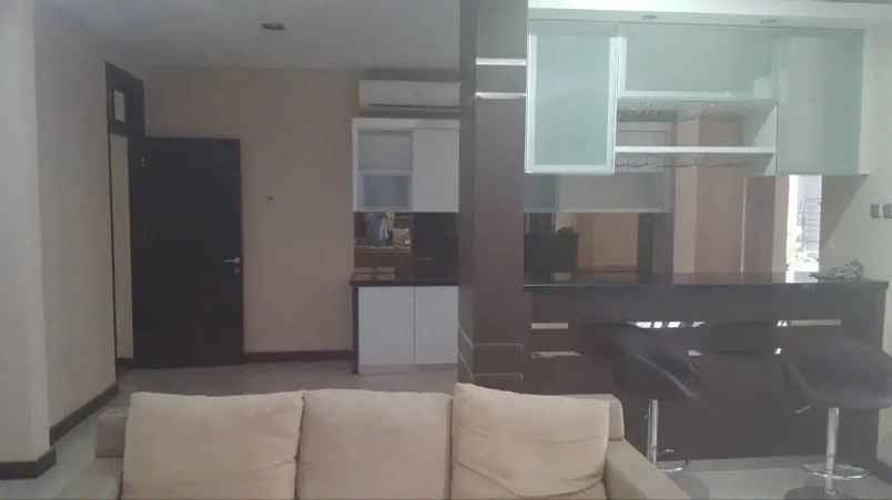 dijual rumah tenggilis tengah