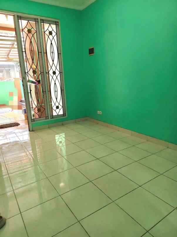 dijual rumah the royal residence