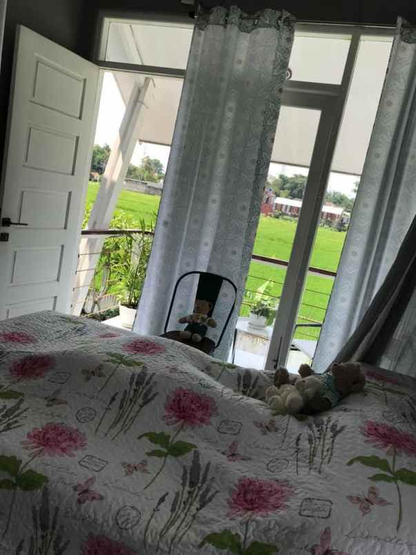dijual rumah tiyasan
