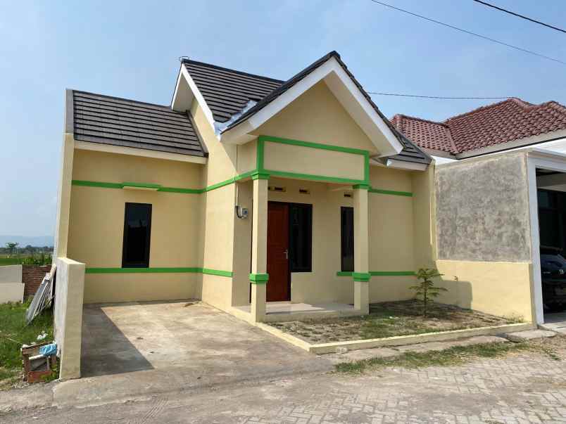 dijual rumah trunuh klaten selatan