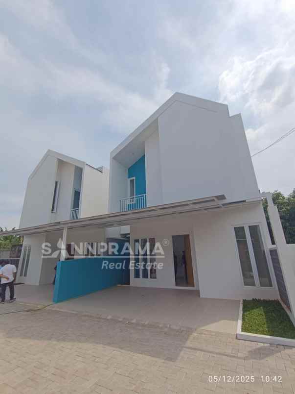 dijual rumah tugu