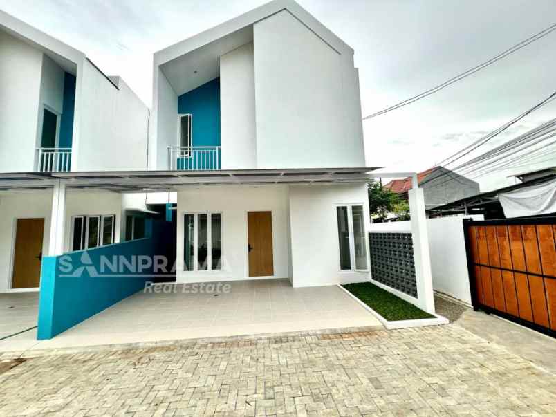 dijual rumah tugu