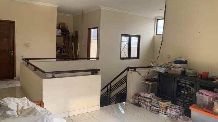 dijual rumah turangga