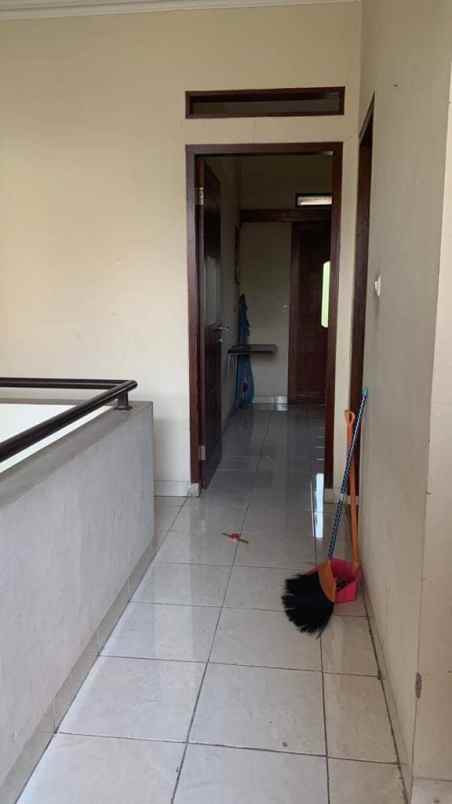 dijual rumah turangga